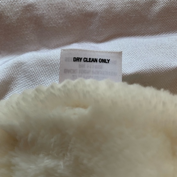 White house black market, cream Faux fur, suede look coat. Size S - Picture 6 of 9